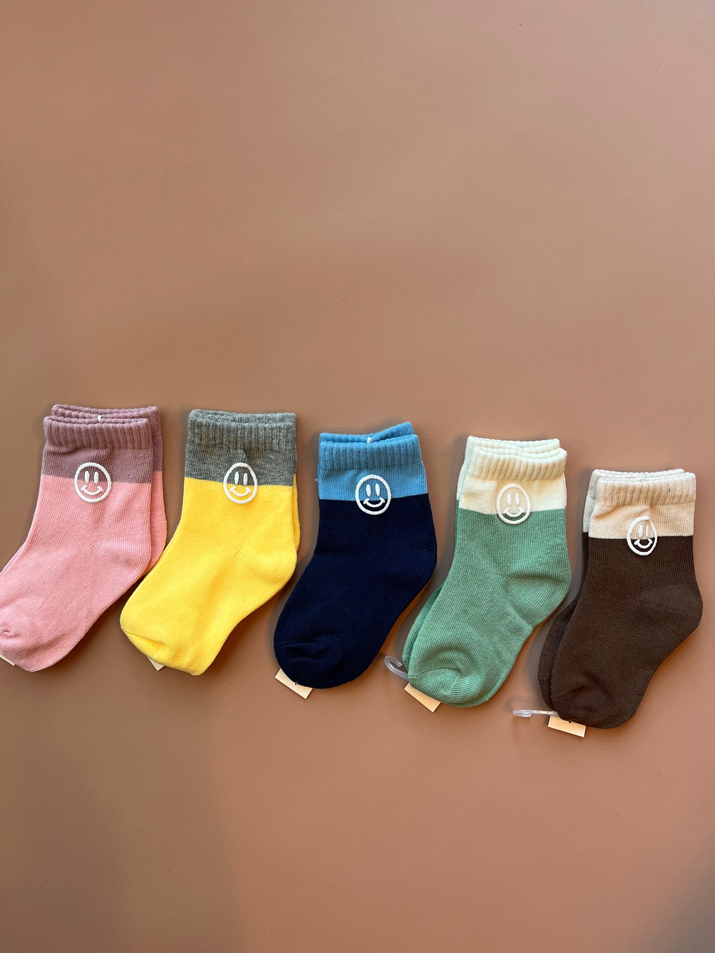 Color smile socks set